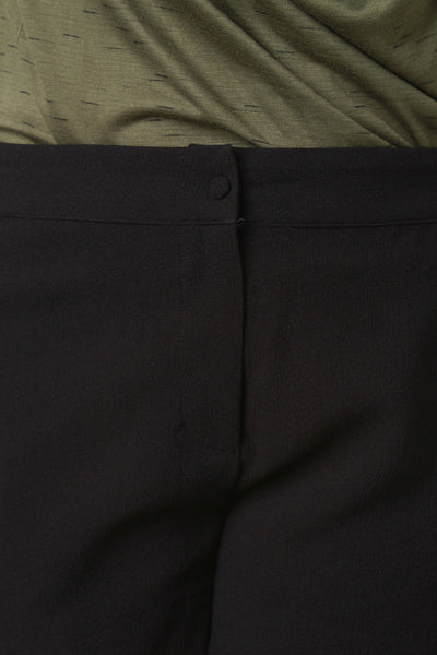 Plus Size Scallop Shorts